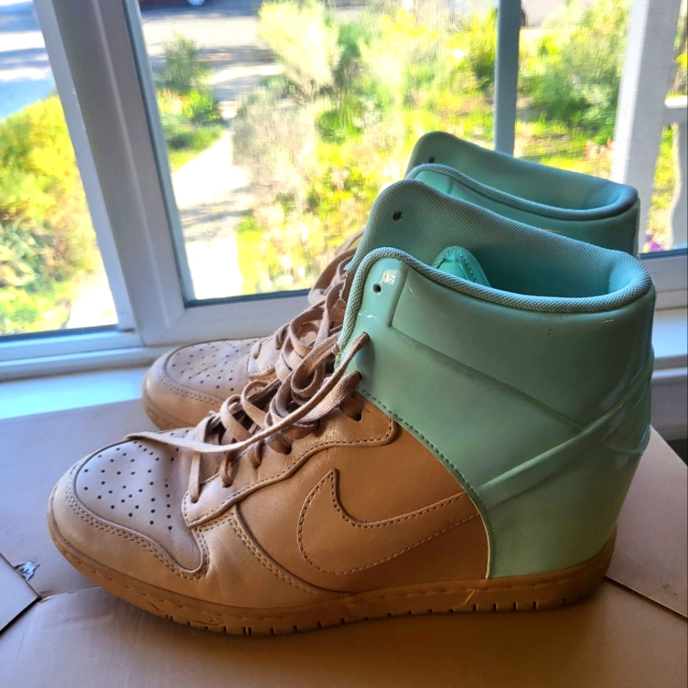 NIKE AIR MAX WOMEN'S SKY DUNK HIGH SEAFOAM WEDGES - sz9